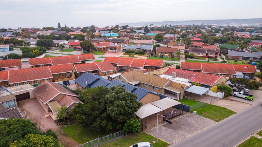 7 Bedroom Property for Sale in Hartenbos Central Western Cape